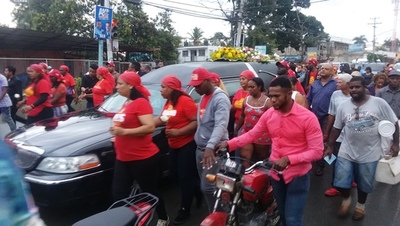 Sepultan cadáver diputada Inés Bryan en medio de llanto y dolor.