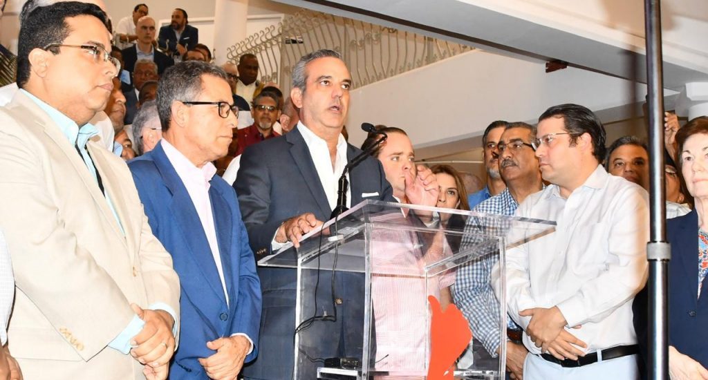 Tras suspensión de municipales, Luis Abinader opina que la JCE “fracasó”