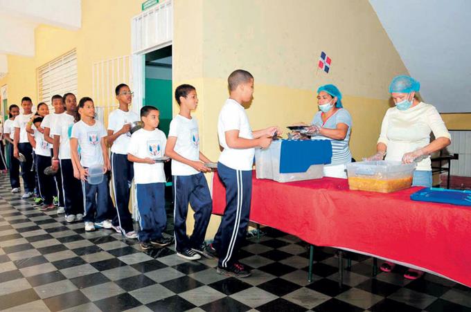 Deudas del desayuno escolar superan RD$5,000 millones