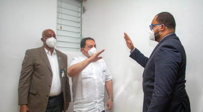 Posesionan nuevo director del Hospital Antonio Musa