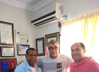 Síndico de el puerto, Juan Pacheco Mejía, recibe visita de empresario Mark Anthony Hafner