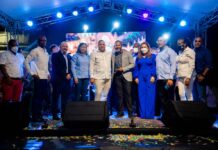 Desvelación del mural «Las Glorias del Béisbol Petromacorisano»