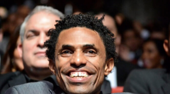 FAUSTO MATA. LA DEPRESION Y SOLEDAD LE PREOCUPAN.