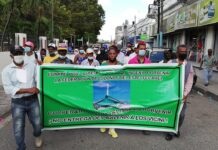 Colonos marchan en reclamo de que el Ingenio Porvenir no sea cerrado