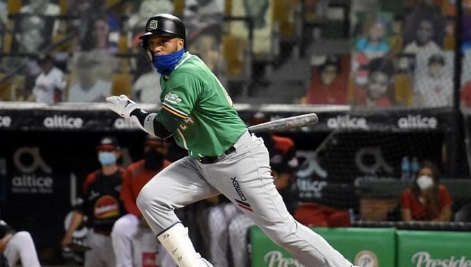 Robinson Canó, clave en la racha de las Estrellas en la semifinal dominicana