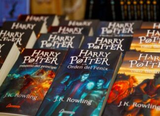 Párroco de EEUU organiza quema de libros de Harry Potter por «brujería»