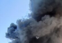 Incendio consume empresa de pacas en la Zona Franca de SPM