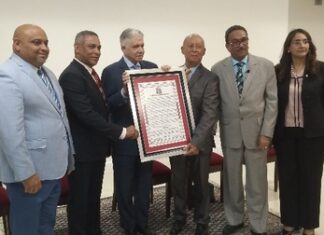 senado reconoce a radiodifusor Calazam Omar Cepeda.