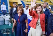 Vice presidenta Raquel Peña participa en almuerzo navideño con dirigentes del PRM de la Región Este.