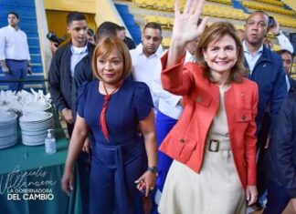 Vice presidenta Raquel Peña participa en almuerzo navideño con dirigentes del PRM de la Región Este.
