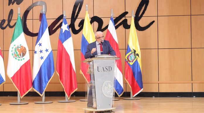 Señala luchan contra «lacra de la corrupción» en Policía dominicana