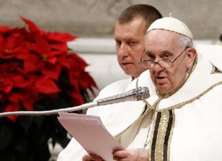 Denuncia existencia humanidad «insaciable de dinero y placer»