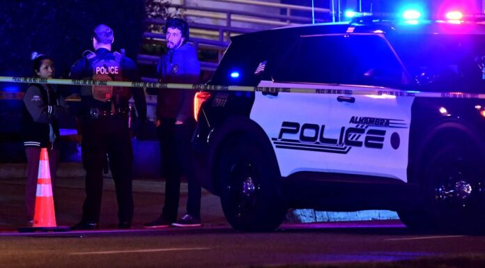 LOS ANGELES: Tiroteo deja al menos 9 muertos y siete heridos