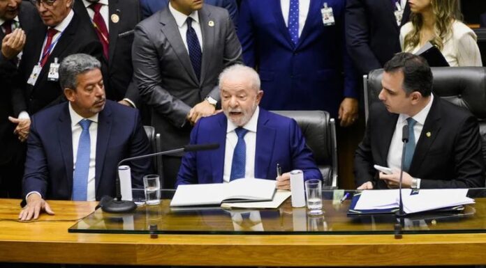 BRASIL: Lula revoca más de diez decretos firmados por Bolsonaro