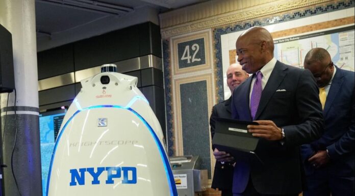 Un robot policía patrullará la estación de metro de Times Square