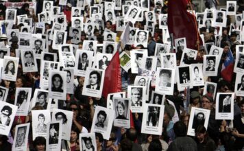 CHILE: Miles marchan en recuerdo de víctimas dictadura de Pinochet