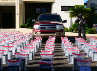 PERAVIA: Ocupan 1.4 toneladas cocaína y apresan a 4 hombres