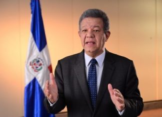 Llama dominicanos a mantener la lucha y mirar hacia adelante