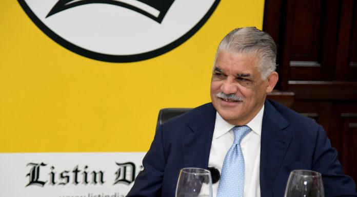 Miguel Vargas: La degradación es tal en políticos que algunos se venden “fiao”