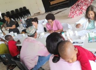 Senador Franklin Peña encabeza operativos médicos en Bateyes Inocencia, Paloma y el Distrito Municipal El Puerto.