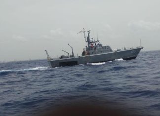 Armada Dominicana rescata con vida a 43 víctimas de naufragio en Guayacanes