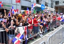 NUEVA YORK: Miles asisten en Manhattan a Desfile Dominicano