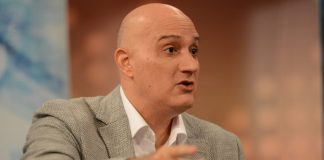 Ministro de Economía dice es momento de tomar decisiones