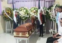 Sepultan cadáver de reconocida maestra Elsa Wells Vda. Abraam.