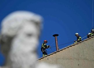 El Vaticano concluye novenario Francisco; prepara el cónclave