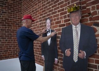 Trump no descarta examinar la posibilidad de deportar a Elon Musk