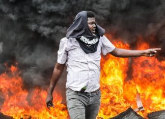 HAITI: Pandilleros queman otra comisaría y roban motocicletas