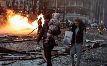 Ataque ruso sobre Kiev deja 19 heridos y miles