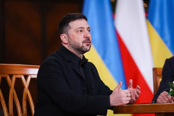 Zelenski niega haya atacado una casa Putin; ve es una invención imagen