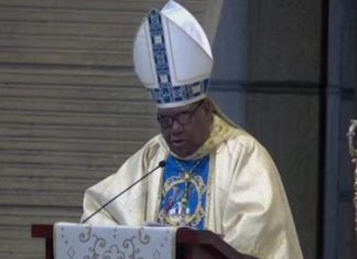 Dice servidores públicos están «para servir a los más debiles»