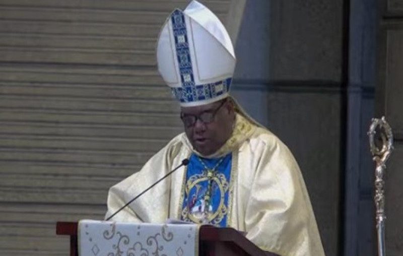 Dice servidores públicos están «para servir a los más debiles» imagen