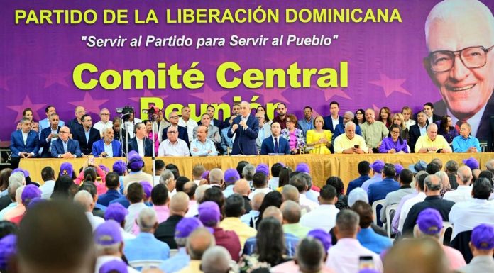 El PLD aprueba lista de ocho aspirantes a la presidencia RD