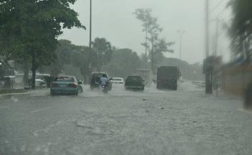 Llueve fuerte en Capital y otras zonas RD debido a una vaguada