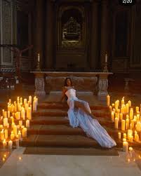 El obispado de San Sebastián (norte español) ha exigido que se retiren las imágenes difundidas en redes sociales de la rapera dominicana Tokischa Altagracia, que aparece semidesnuda dentro de la basílica de